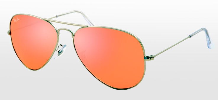 Paire de lunettes Ray-Ban Aviator authentique vue de trois-quarts
